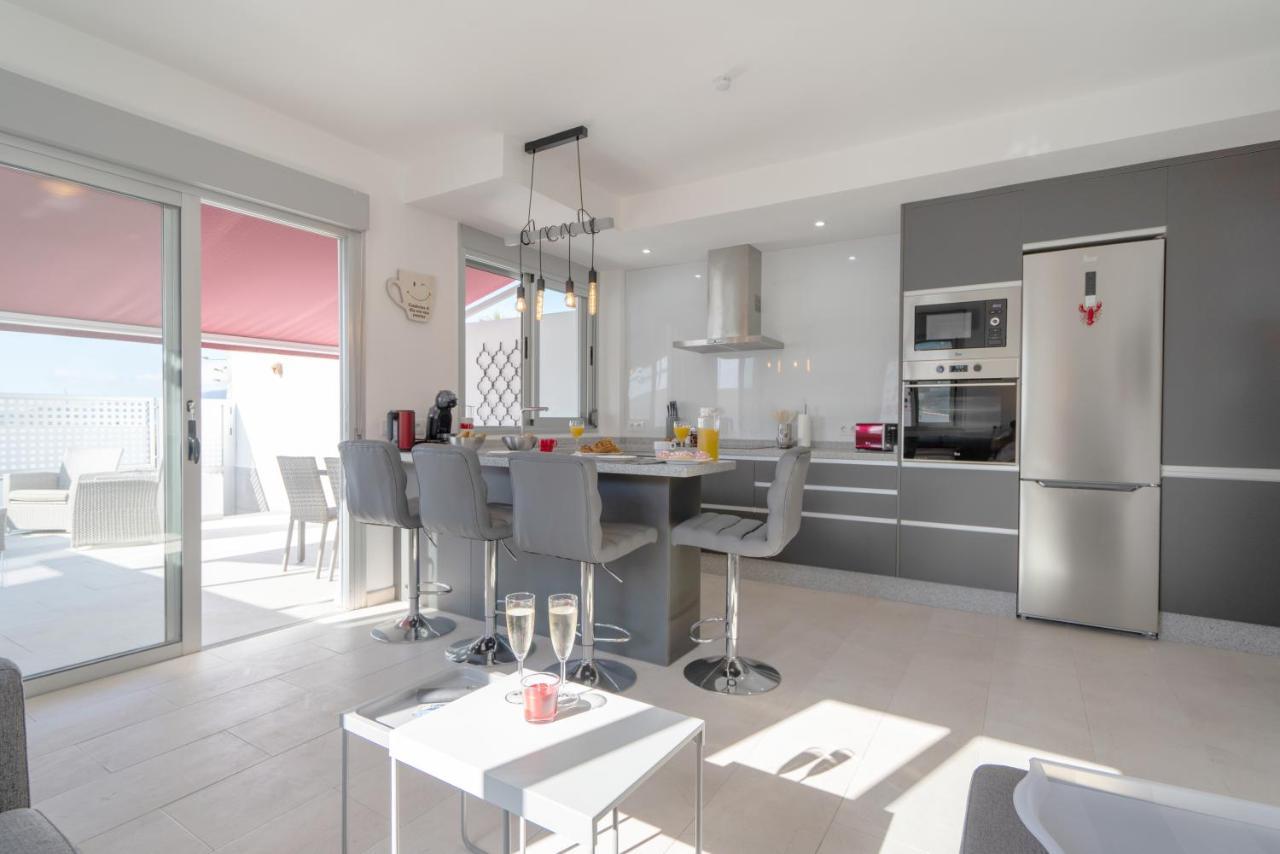Luxurious Apartment With Large Terrace And Sea Views Tabaiba Kültér fotó